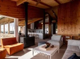 Charming Tree House Short Stroll to the Beach