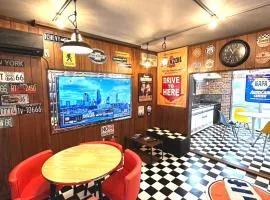 無料駐車場有り 新大阪駅まで1駅1分 Guest House 橘 東三国,最大14名,最寄り駅まで徒歩5分,2階建て貸切