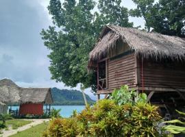 Serenity Treehouse 2, Hotel in Port Olry