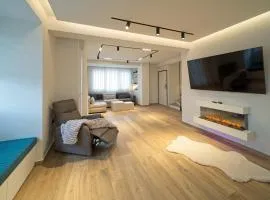 Lake Charming Apartment