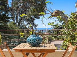 Maisonnette Saona vue mer plages 800m WiFi CLiM PK By HC, ξενοδοχείο σε Carqueiranne