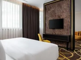 Card Hotel