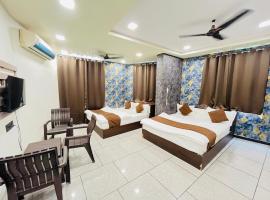 Hotel Shree Vijay I g66ogoIoo6 just 100mtr from temple 1min away、ナスドワーラのホテル