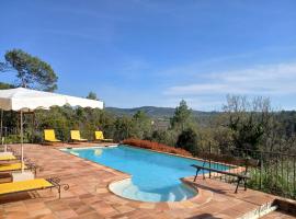 Le Pijouret - Appt avec piscine privée, Hotel in Brignoles