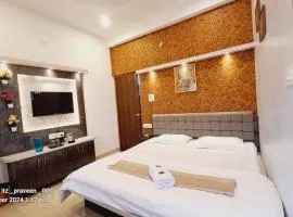 Khushi Paying Guest House