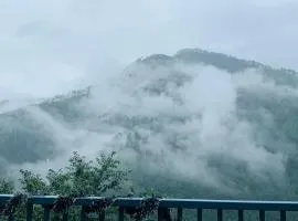 Tatsaaraa Kavan