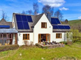 Finest Retreats - Cwmfron House, hotel i Llanidloes