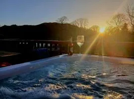 Lodge by the Lake - Lake District - Hot Tub