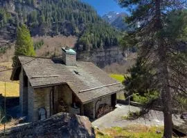 Private 3-story villa in Val calanca, Rossa