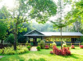 Clouds Village Farm Stay Thodupuzha, hotel a Thodupuzha