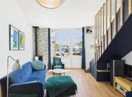 -COTTEN-grand duplex vue mer au coeur de Concarneau