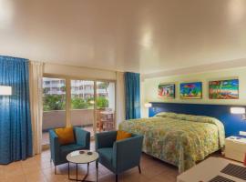 Grand Getaway Royal Retreats at Maho Beach Studio，位于Lowlands的酒店