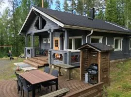 Kallio-Orava Villa with jacuzzi