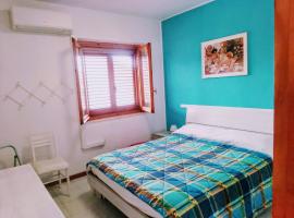 Via Luigi Einaudi 53- Guest House, ξενοδοχείο σε Pedaso