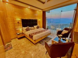 The Classic Hill View Hotel, Near JW Marriott Mussoorie, hotel v destinaci Mussoorie