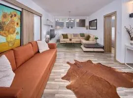 2 Bedrooms, 2 Bathrooms & Garden