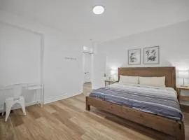 Shadyside, Pittsburgh !F Modern and Bright Private Bedroom with Shared Bathroom