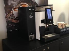 Hotel Alsterquelle 24h Check-in, Free Parking and WiFi, hotel in Henstedt-Ulzburg