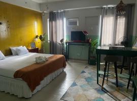 Poolside Apartment - Sleeps 4 Ac & Hot Shower, hotel a Marilao