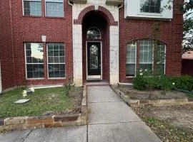 Spacious 5 bedroom Retreat - Gym - Office - Games - Near PGA Frisco & Universal