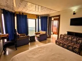 Grand Heights Hotel