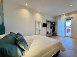 YourHome - Il Pino Rooms & Apartment