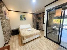 Nazarene Apartelle -R5