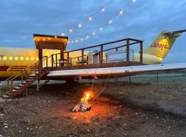 Pilot Lodge - Epic Alaskan Airplane Home DC-9