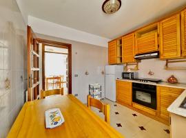 holidaycasa Leone - Con posto auto a 200mt dal Mare, hotel em Sperlonga