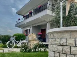 Villa Tabaku