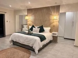 Seasons Inn Self-catering guesthouse