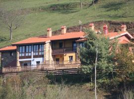 Apartamentos Rurales Obaya, family hotel in Villaviciosa