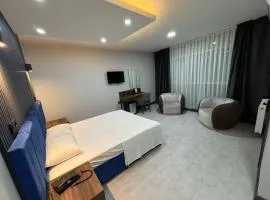 Trio Palace