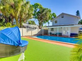 Saltwater Pool and Putting Green Bradenton Oasis