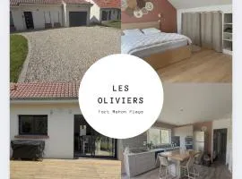 Les Oliviers
