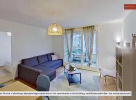 Functional 3BR Stay with Balcony