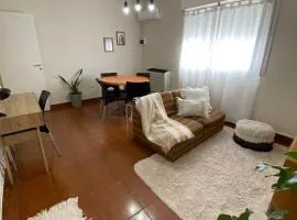 Departamento por Día en Trelew, espacioso y cerca de todo!