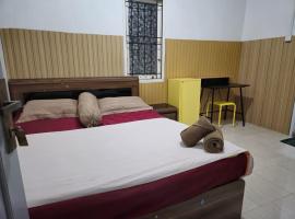 EMWEKA Guest House, ξενοδοχείο που δέχεται κατοικίδια σε Μπαλικπαπάν