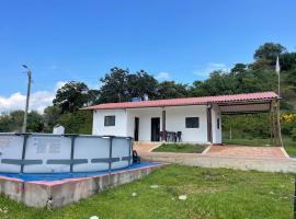 Cabaña en Güepsa Santander, hotel v destinaci Güepsa