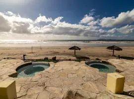 Apartment with Ocean View, Pools & Sauna - Las Olas