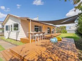 Seaside Retreat - Whitianga Holiday Home