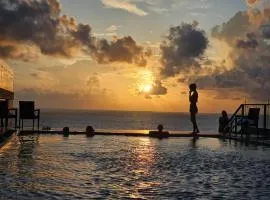 Ocean Breeze Sea View Luxury Apartments