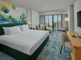 The Heritage Hotel Manila、にあるニノイ・アキノ国際空港 - MNLの周辺ホテル