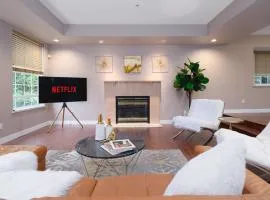 Spacious 4BR w Ensuites Mins to Downtown YVR UBC