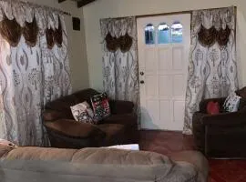 AJs Cottage Escape
