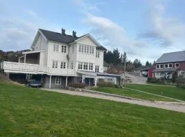 Fjærestua