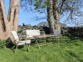 5 Stad Clynnog