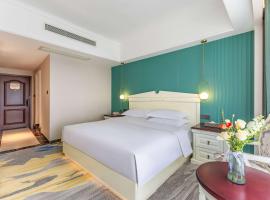 Ramada Plaza by Wyndham Wuhan Dongxi Lake, Ramada hotel v destinaci Wu-chan
