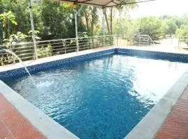 Thiruvallur Farm House