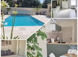 Un air de provence avec piscine disponible seulement en fin de journée - À 5min de l'A7 et A9